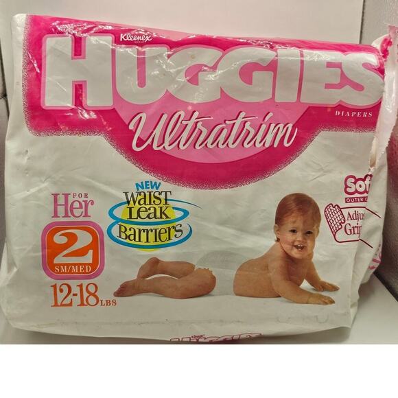 Huggies Ultratrim Diapers for Her 1995 Size 2 Sm/Med Open Package - Picture 1 of 10